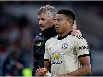 Should Jesse Lingard get out o...